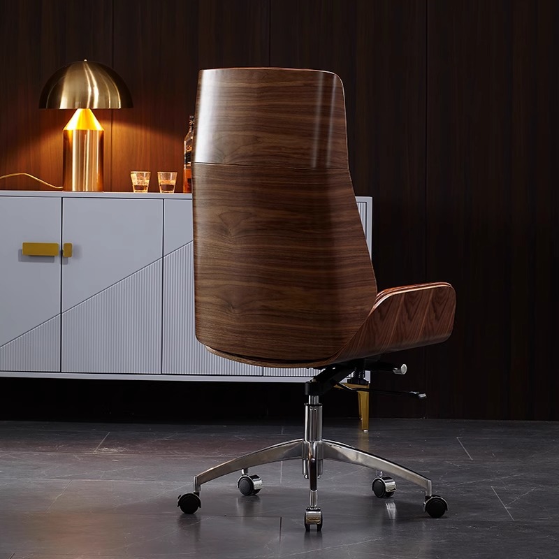 快適な第一層牛革オフィスチェアボスチェアライト高級大型クラス - Office Furniture First のレビューと価格